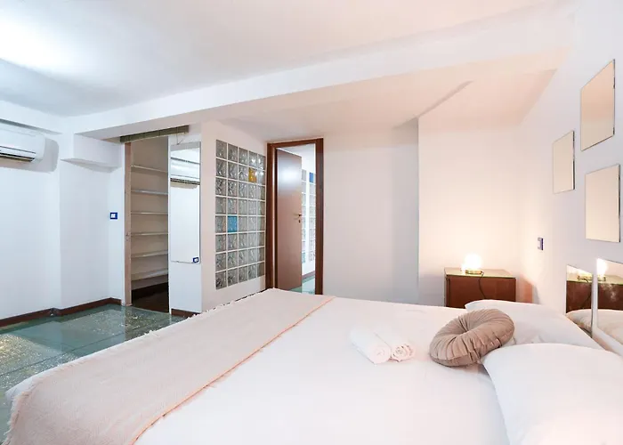 Industrial Loft Apartment Milan